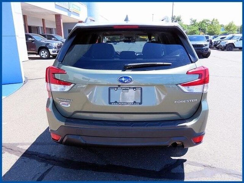 Used 2019 Subaru Forester PremiumImage 6