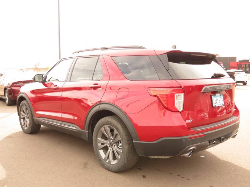 2021 Ford Explorer XLT AWD 4dr SUVImage 7