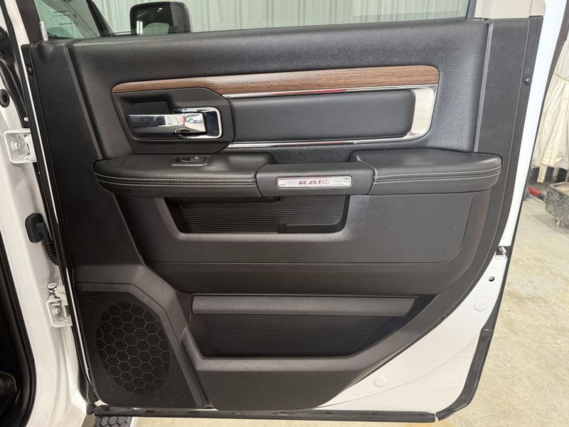 Used 2015 RAM 1500 LaramieImage 5