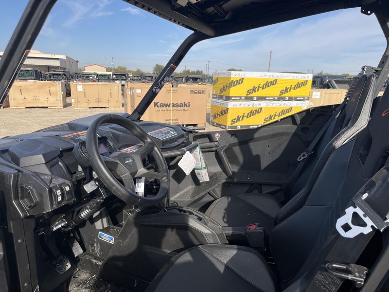 New 2027 Can-Am MAVERICK SPORT X 1000R 