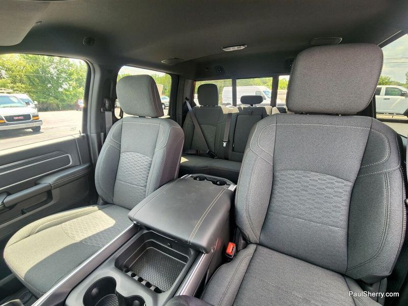 New 2025 RAM 3500 Big Horn Crew Cab 4x4 8