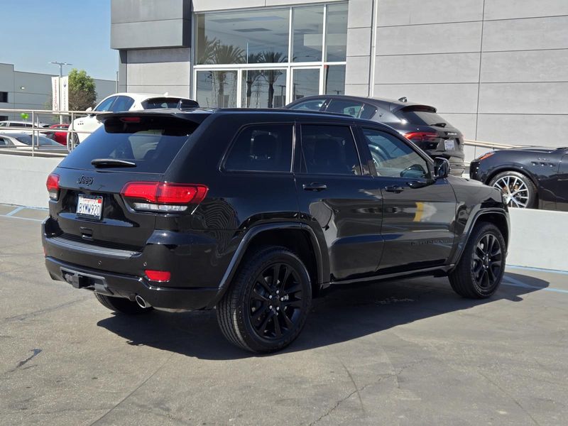 Used 2021 Jeep Grand Cherokee Laredo X 4x4