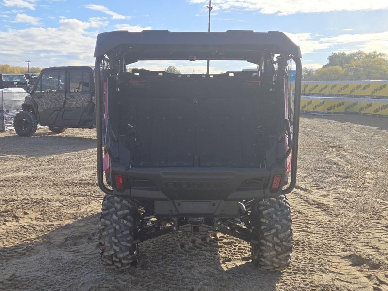 New 2026 Honda PIONEER 10005 DELUXE Image 10