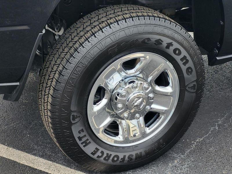 2025 RAM 2500 Tradesman Crew Cab 4x4 6
