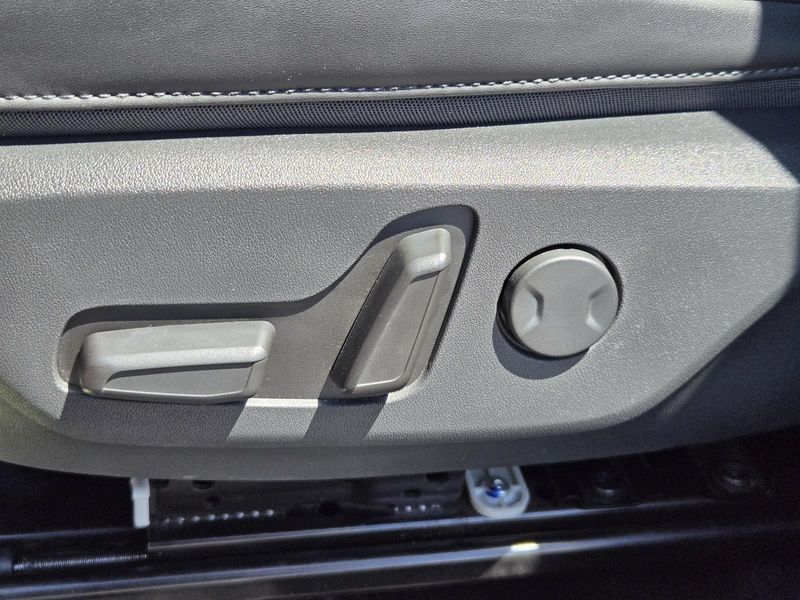 Used 2024 Kia Niro EV Wind