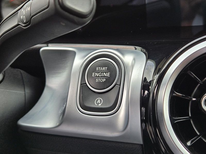 Used 2022 Mercedes-Benz GLB 250 4MATIC SUV