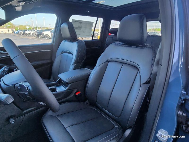New 2026 Jeep Grand Cherokee Limited Reserve 4x4