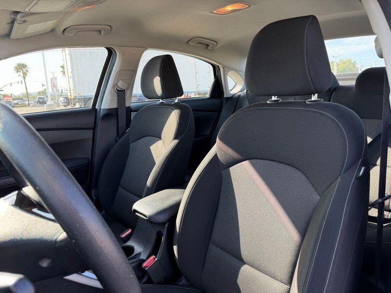 Used 2024 Kia Forte LXSImage 12