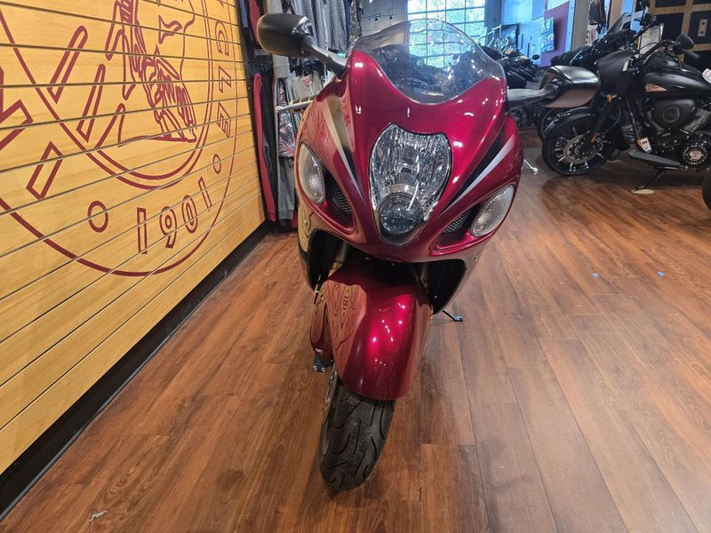 Used 2006 Suzuki Hayabusa Image 3