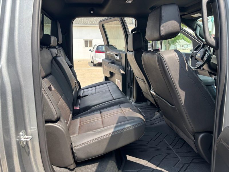 Used 2023 Chevrolet Silverado 1500 High CountryImage 31