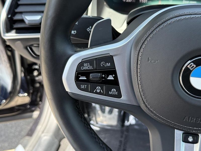 2022 BMW 8 Series M850i xDriveImage 25