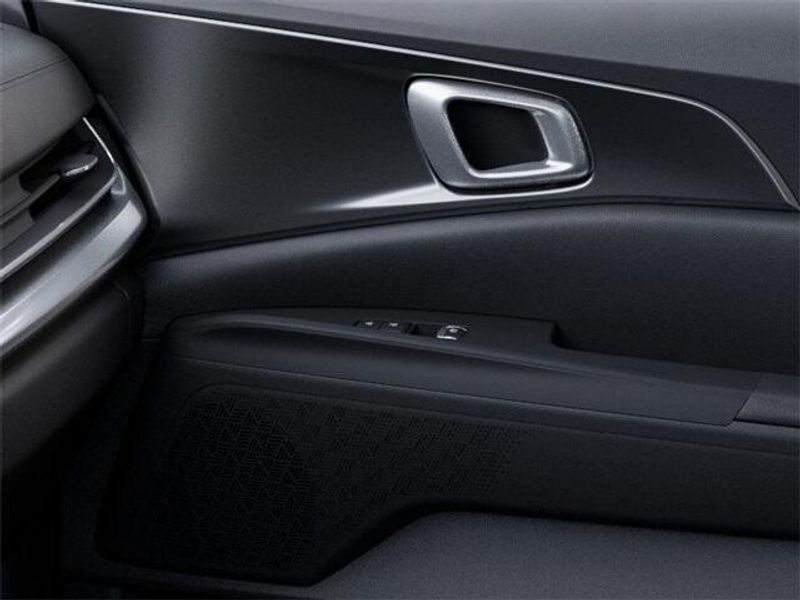 2025 Kia Carnival SXImage 25
