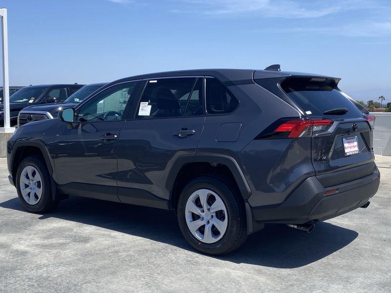 2025 Toyota RAV4 LEImage 5