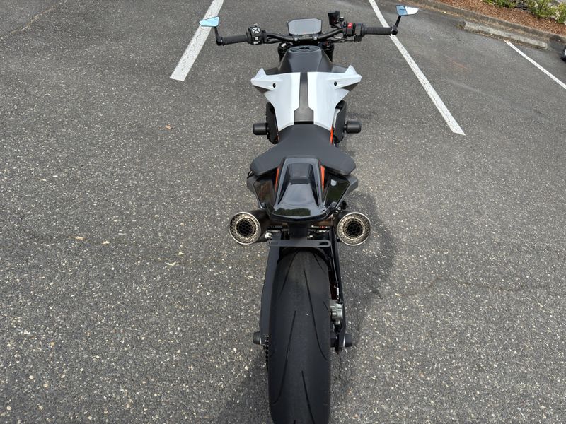 2020 KTM Duke 890 R 