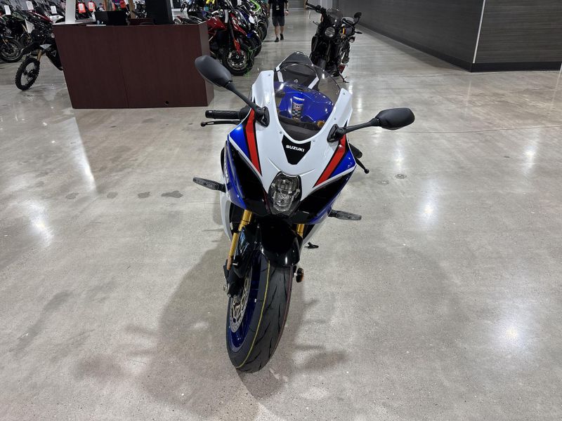 New 2027 Suzuki GSX-R1000R 40TH ANNIVERSARY EDITION Image 10