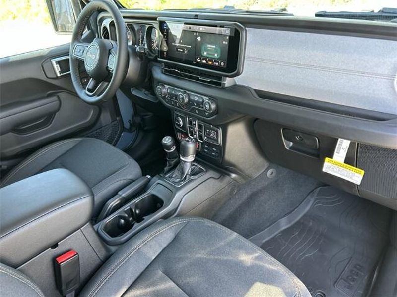 New 2026 Jeep Wrangler 4-door WillysImage 13