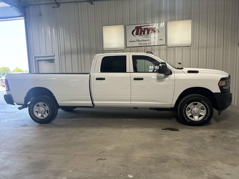 2024 RAM 2500 Tradesman Crew Cab 4x4 8