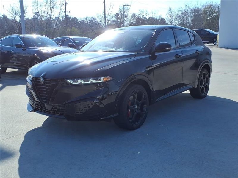 New 2026 Alfa Romeo Tonale Veloce AwdImage 2