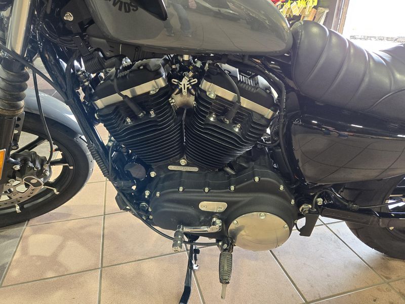 2022 HARLEY SPORTSTER IRON 883 Image 19