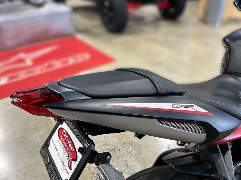 2017 Triumph DAYTONA 675 R Image 14