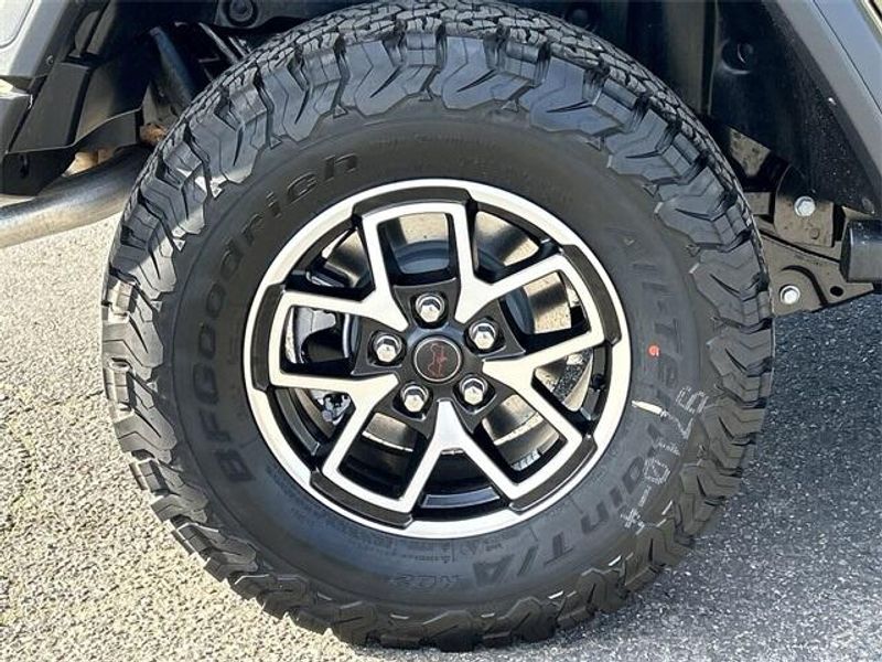 New 2025 Jeep Wrangler 4-door RubiconImage 10