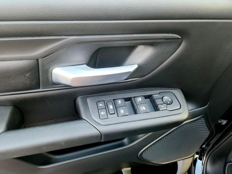 New 2026 RAM 1500 Express Crew Cab 4x4 5'7' Box
