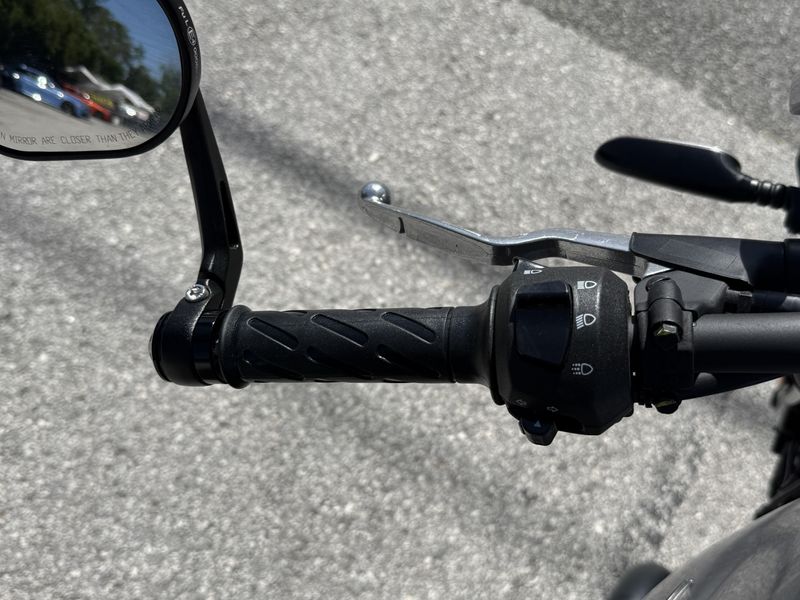 2024 Moto Guzzi V7 Stone Corsa