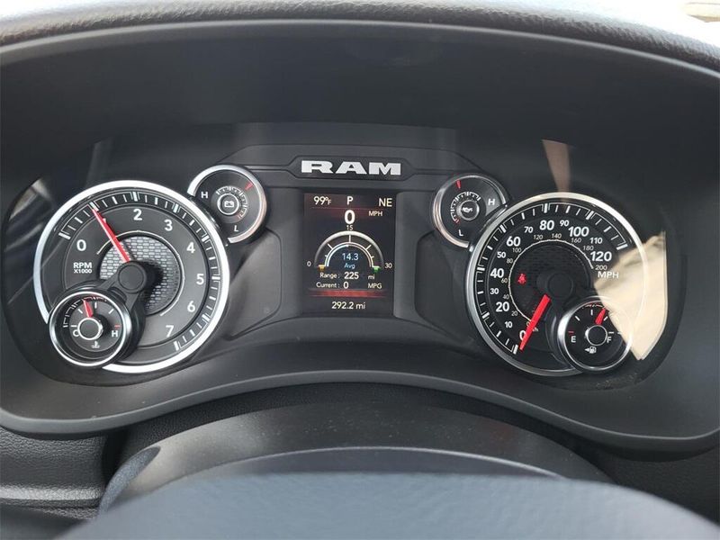 2024 RAM 2500 Tradesman Crew Cab 4x4 8