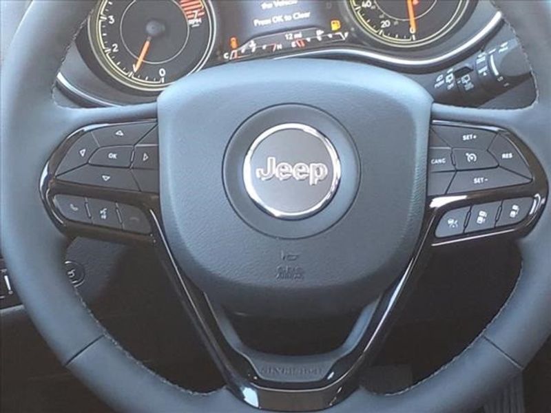 2023 Jeep Cherokee Altitude in a Sting-Gray Clear Coat exterior color and Blackinterior. Perris Valley Auto Center 951-657-6100 perrisvalleyautocenter.com 