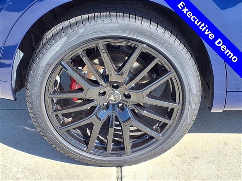 2024 Maserati Levante ModenaImage 6