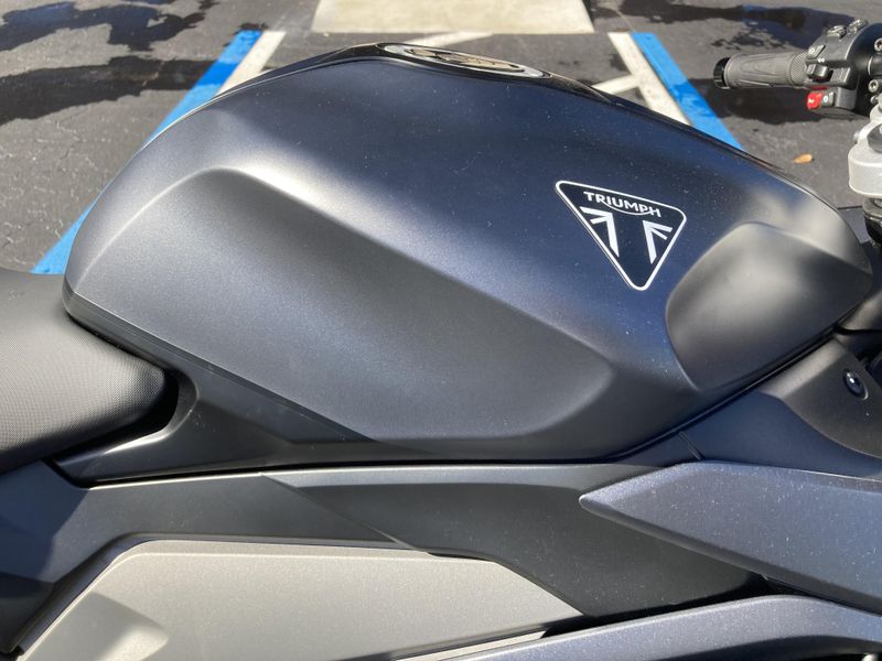 2025 Triumph Daytona 660