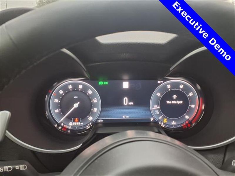 2025 Alfa Romeo Stelvio AwdImage 23