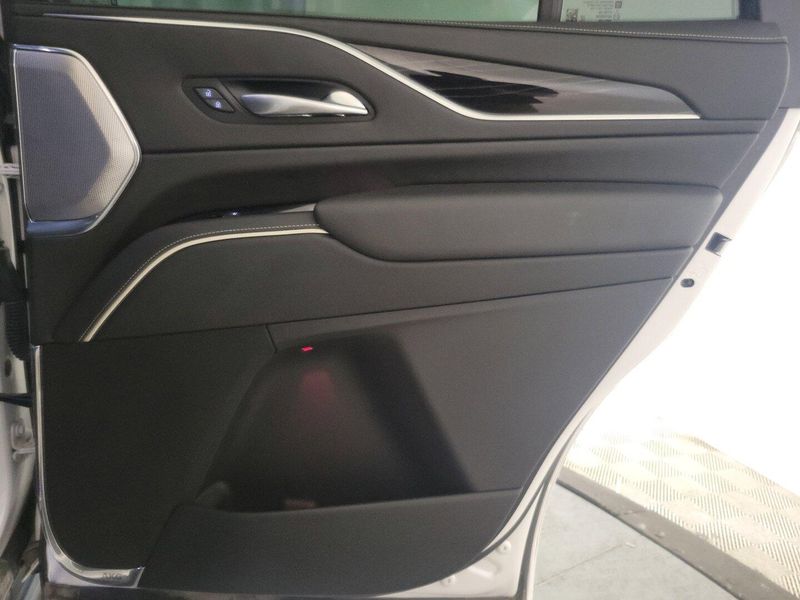 2023 Cadillac Escalade V-Series photo 27