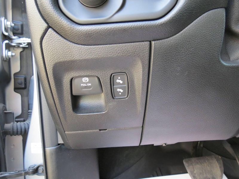 2020 RAM 1500 Rebel 4x4 4dr Crew Cab 5.6 ft. SB PickupImage 20