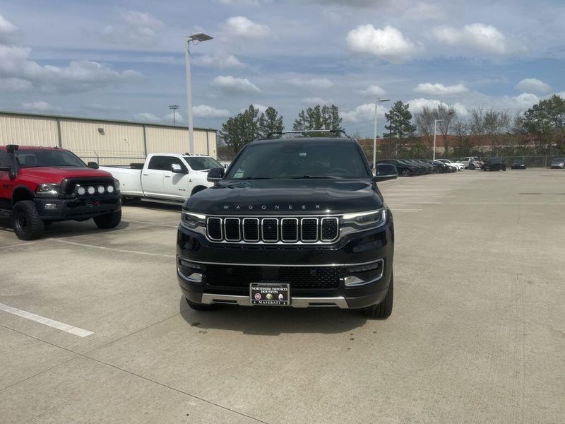 2022 Jeep Wagoneer Series IIIImage 2