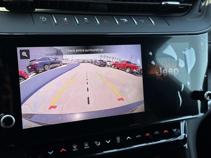 New 2026 Jeep Grand Cherokee L Laredo Altitude 4x2