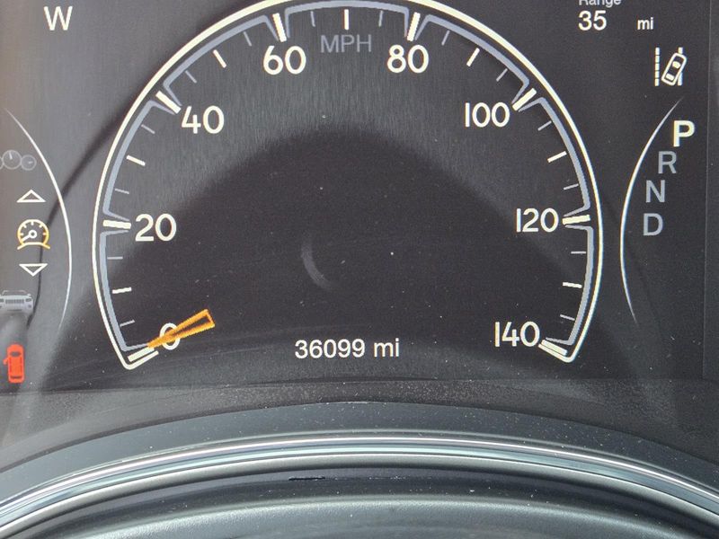 Used 2021 Jeep Grand Cherokee Laredo X 4x4