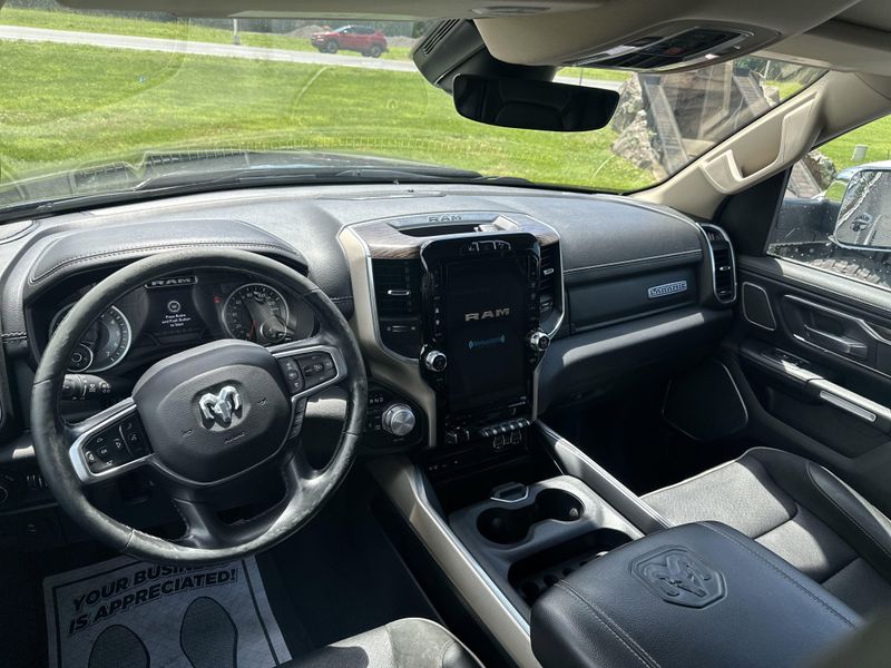2019 RAM 1500 LaramieImage 17