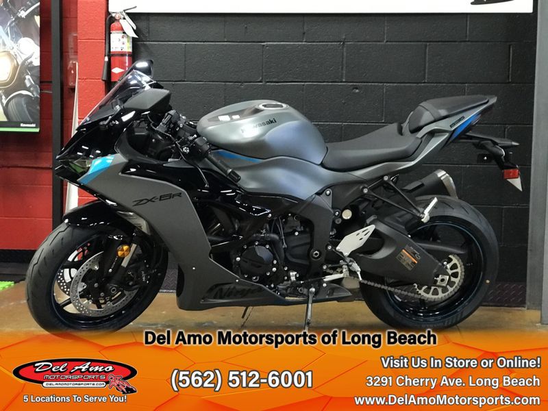 2025 Kawasaki NINJA ZX-6R ABS Image 9