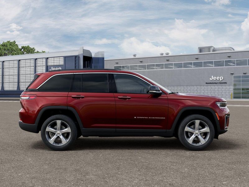 New 2026 Jeep Grand Cherokee Limited 4x4Image 36