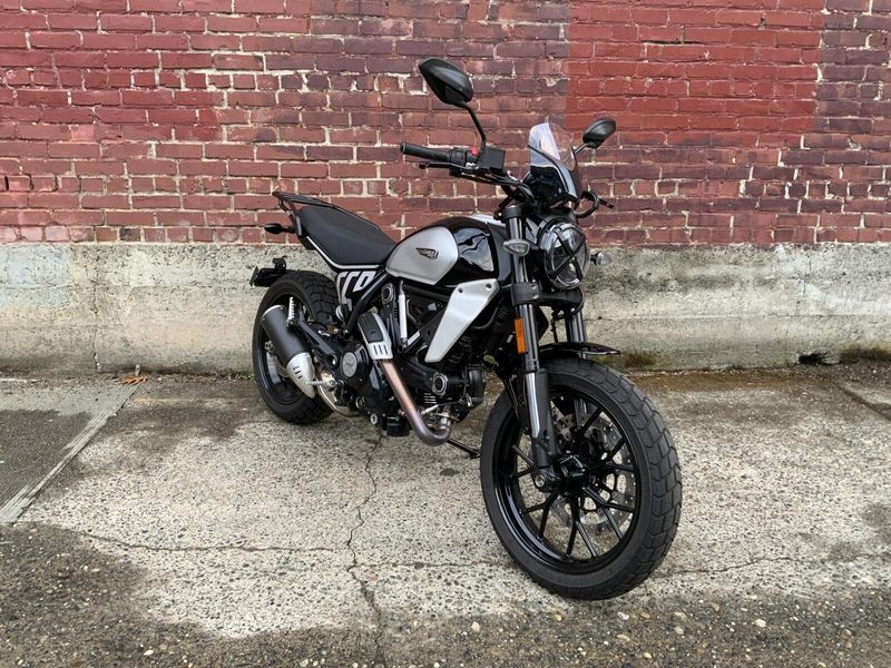 Used 2024 Ducati SCRAMBLER 800 ICON 