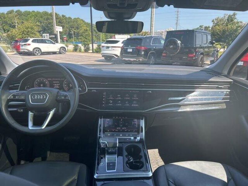 Used 2023 Audi Q7 Premium