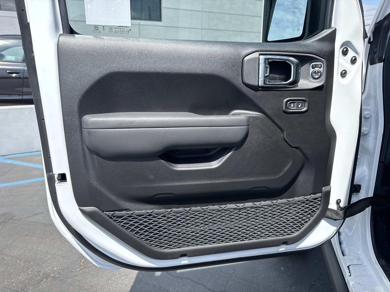 New 2026 Jeep Gladiator Rubicon 4x4