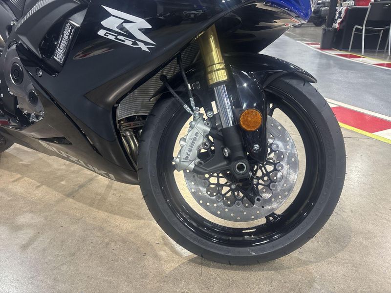 New 2027 Suzuki GSX-R750 Image 16