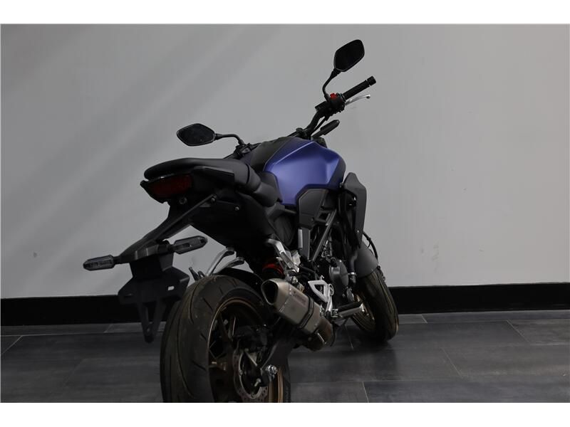 2021 Honda CB300R ABS Image 2
