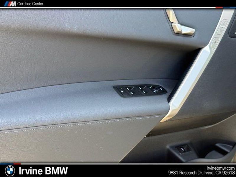 Used 2026 BMW iX xDrive60Image 19
