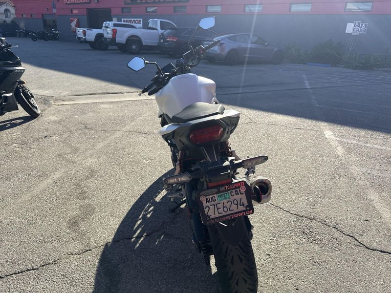 Used 2025 Honda CB750 HORNET Image 16