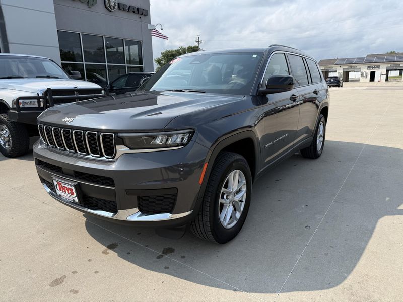 Used 2025 Jeep Grand Cherokee L LaredoImage 33