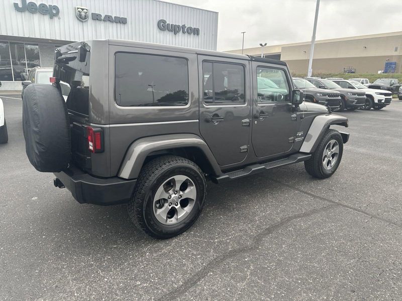 2017 Jeep Wrangler Unlimited SaharaImage 6