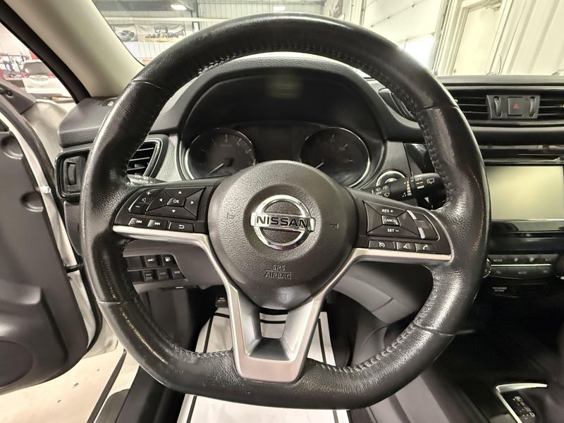 Used 2018 Nissan Rogue SVImage 28